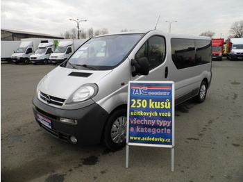 Opel Vivaro 9 sitze klima,automatik  - Minibús