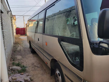 Minibús, Furgoneta de pasajeros TOYOTA Coaster city bus passenger bus van coach: foto 2