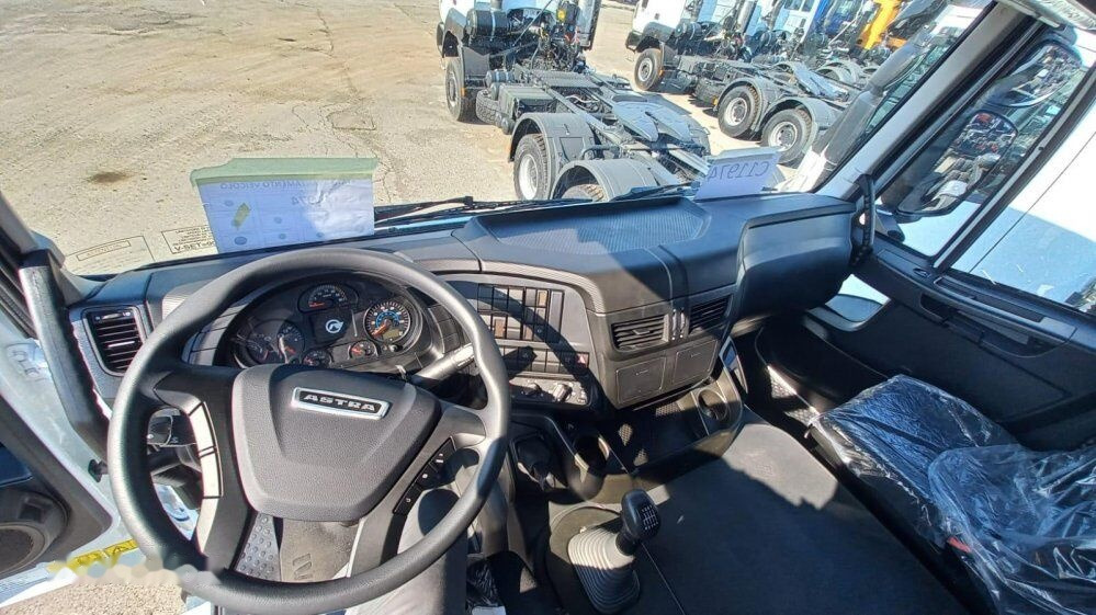 Cabeza tractora nuevo IVECO ASTRA HD9 66.48T 12.9L TURBO DIESEL TRACTOR 121 TONS GCW: foto 9