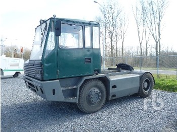 Sisu TR180AL 4X4 - Cabeza tractora