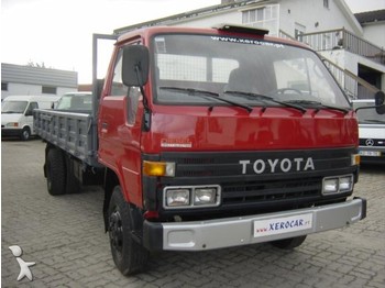 Toyota W95L-MDDT3 - Camión volquete