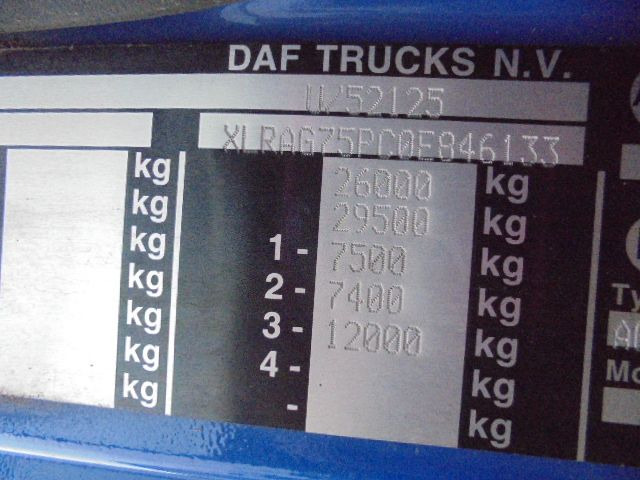 Camión chasis DAF CF 75.250 6X2: foto 15
