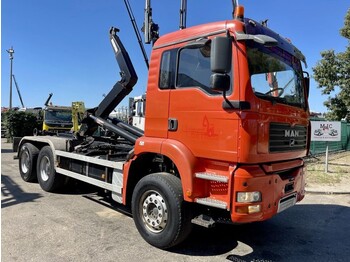 Camión multibasculante MAN TGA 26.410 6x4 haaksysteem / porte container / abrollkipper - EURO 3 - MULTILIFT 26T - MANUAL GEARBOX - BE TRUCK: foto 1