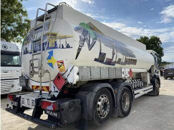 Camión cisterna para transporte de combustible MAN TGM 26.340: foto 1