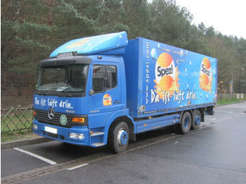 Camión transporte de bebidas Mercedes-Benz Atego: foto 1