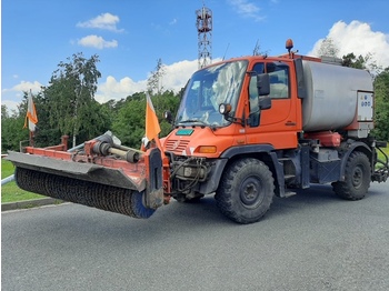Camión cisterna, Vehículo municipal Mercedes-Benz Unimog U300 Bitum Tanker: foto 1