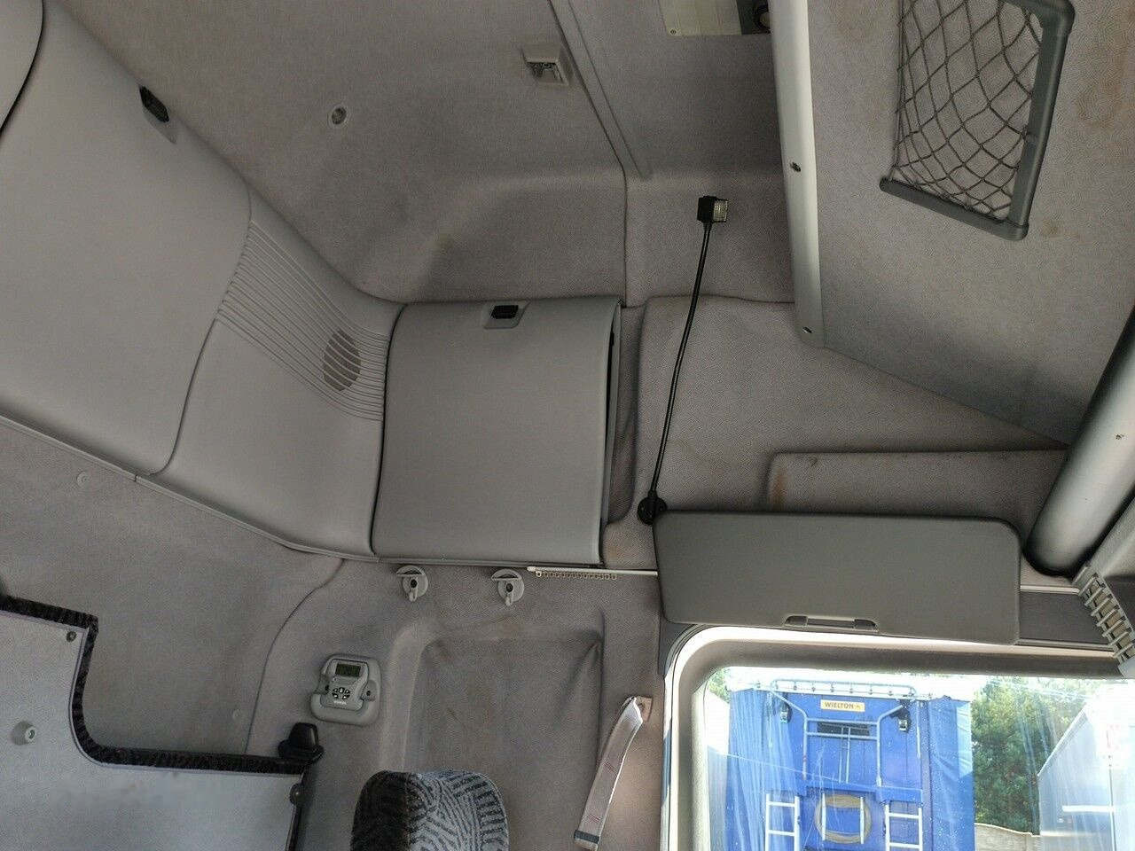 Camión caja abierta, Camión grúa Scania 124L 420: foto 26