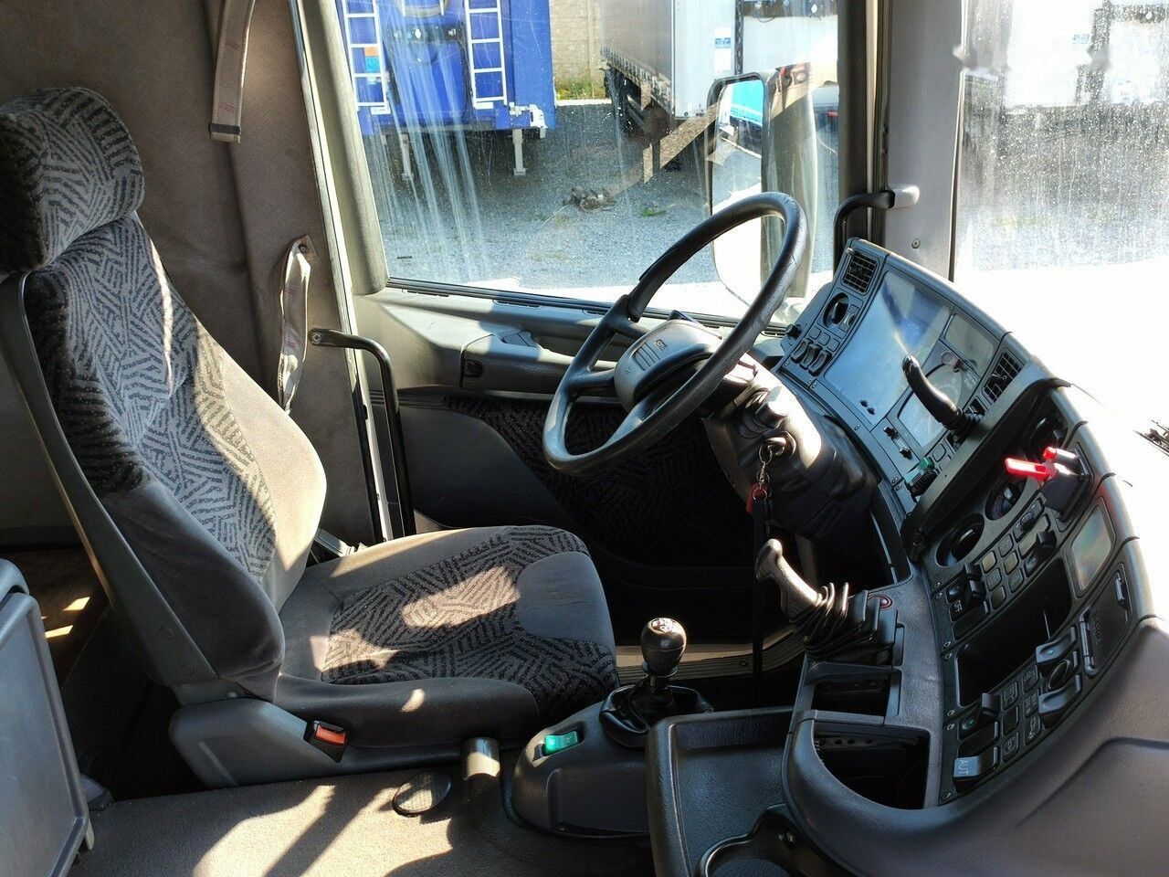Camión caja abierta, Camión grúa Scania 124L 420: foto 9