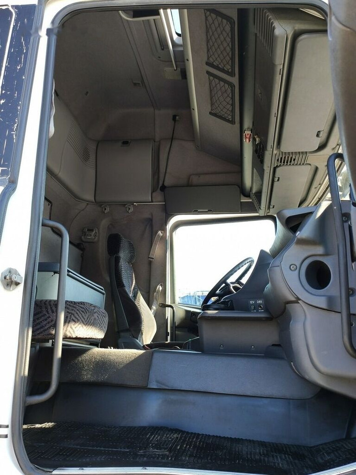Camión caja abierta, Camión grúa Scania 124L 420: foto 25