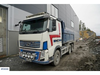 Camión volquete Volvo FH540: foto 1