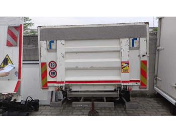 Dhollandia  - Trampilla elevadora