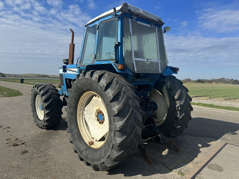 Tractor Ford 8210: foto 8