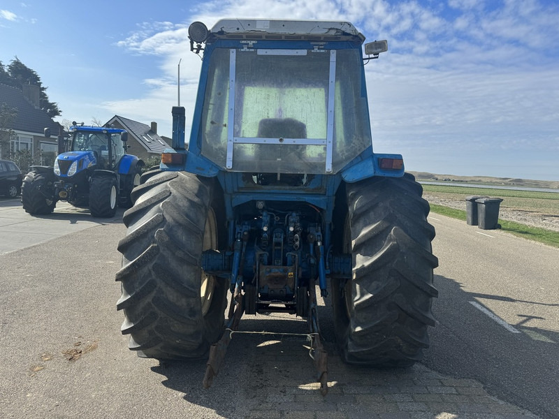 Tractor Ford 8210: foto 9