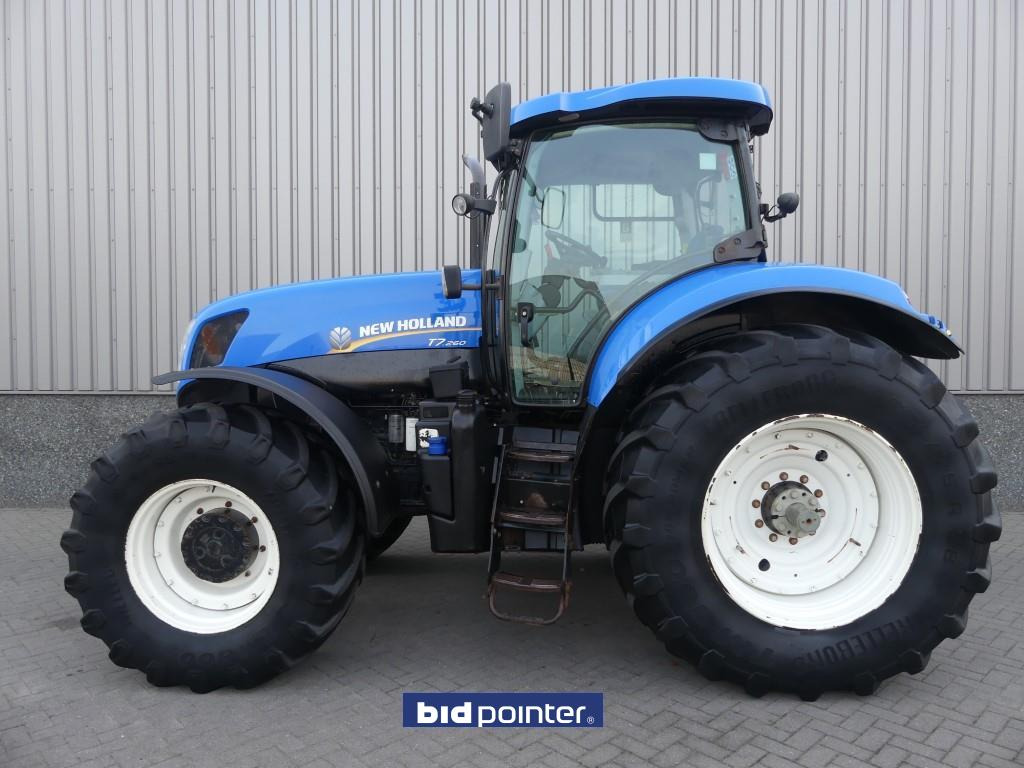 Tractor New Holland T7.260 4WD: foto 2