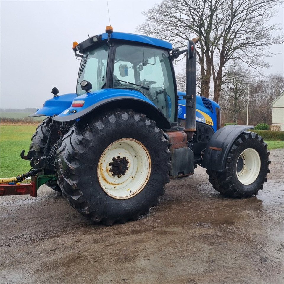 Tractor New Holland T 8050 Class 5: foto 5