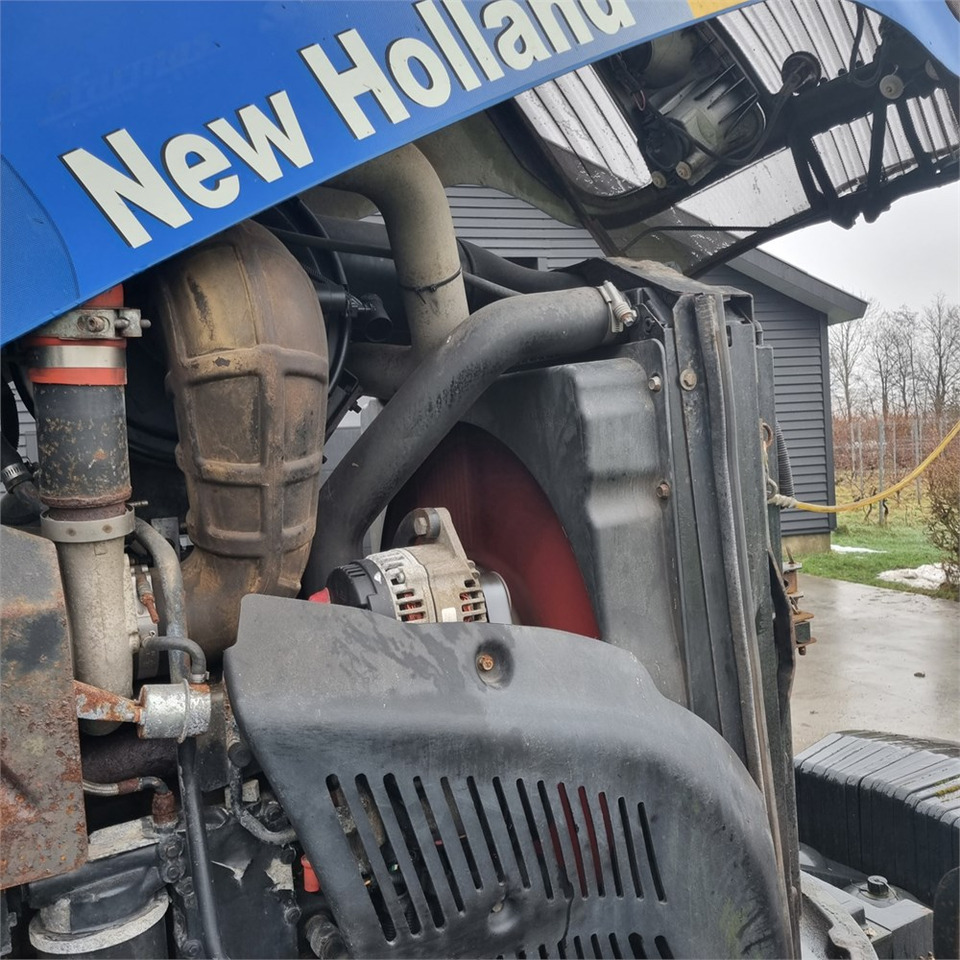 Tractor New Holland T 8050 Class 5: foto 22
