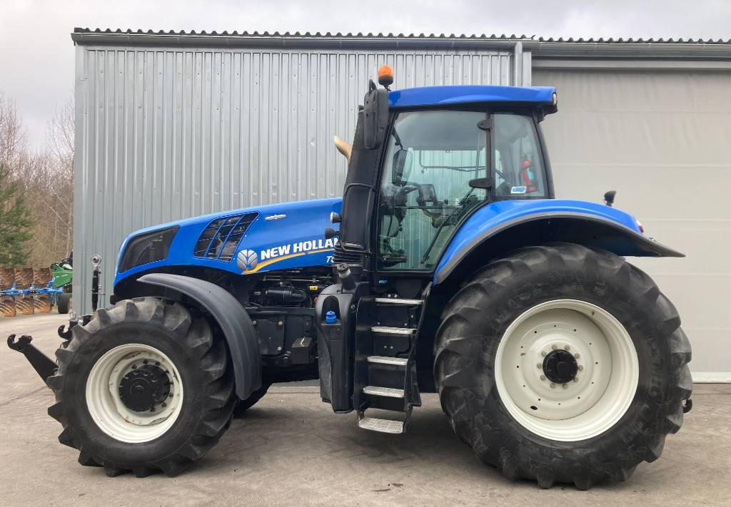 Tractor New Holland T 8.320 AC: foto 6