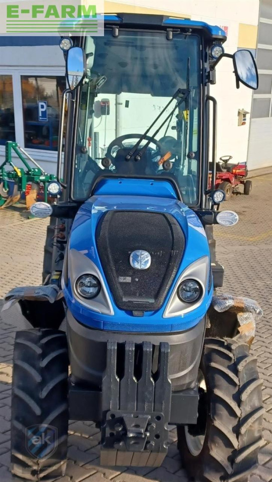 Tractor New Holland t4.120vcabstagev: foto 2