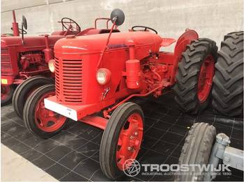David Brown D25 - Tractor