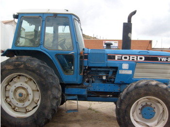 FORD TW 25 - Tractor