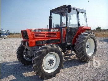 Kubota M7950DT - Tractor
