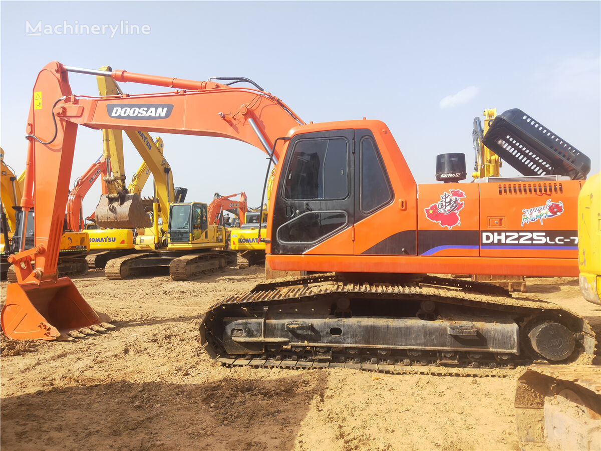 Excavadora de cadenas Doosan DH225: foto 4