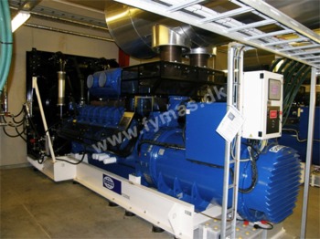 Generador industriale FG Wilson 1 units x 1760 kW / 2200 kVA - Low hours!: foto 1