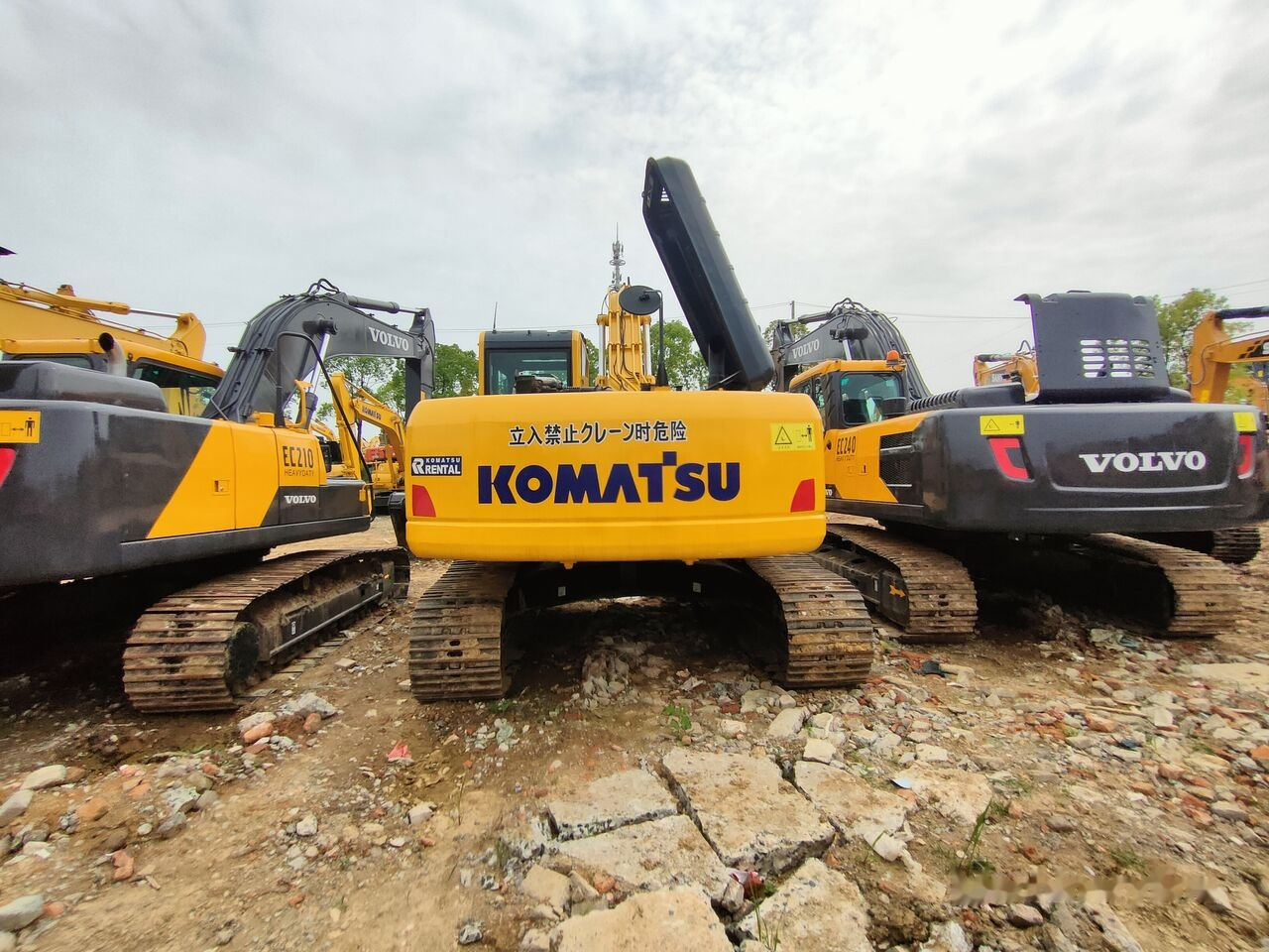 Excavadora de cadenas Komatsu PC240LC-8: foto 3