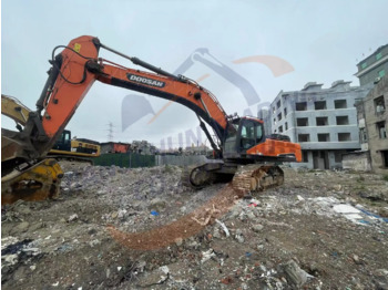 Excavadora de cadenas Low running hours Used Doosan excavator DX520LC-9C in good condition for sale: foto 5