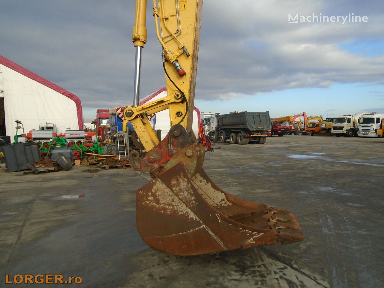 Excavadora de cadenas nuevo New Holland E235B SR-2: foto 7