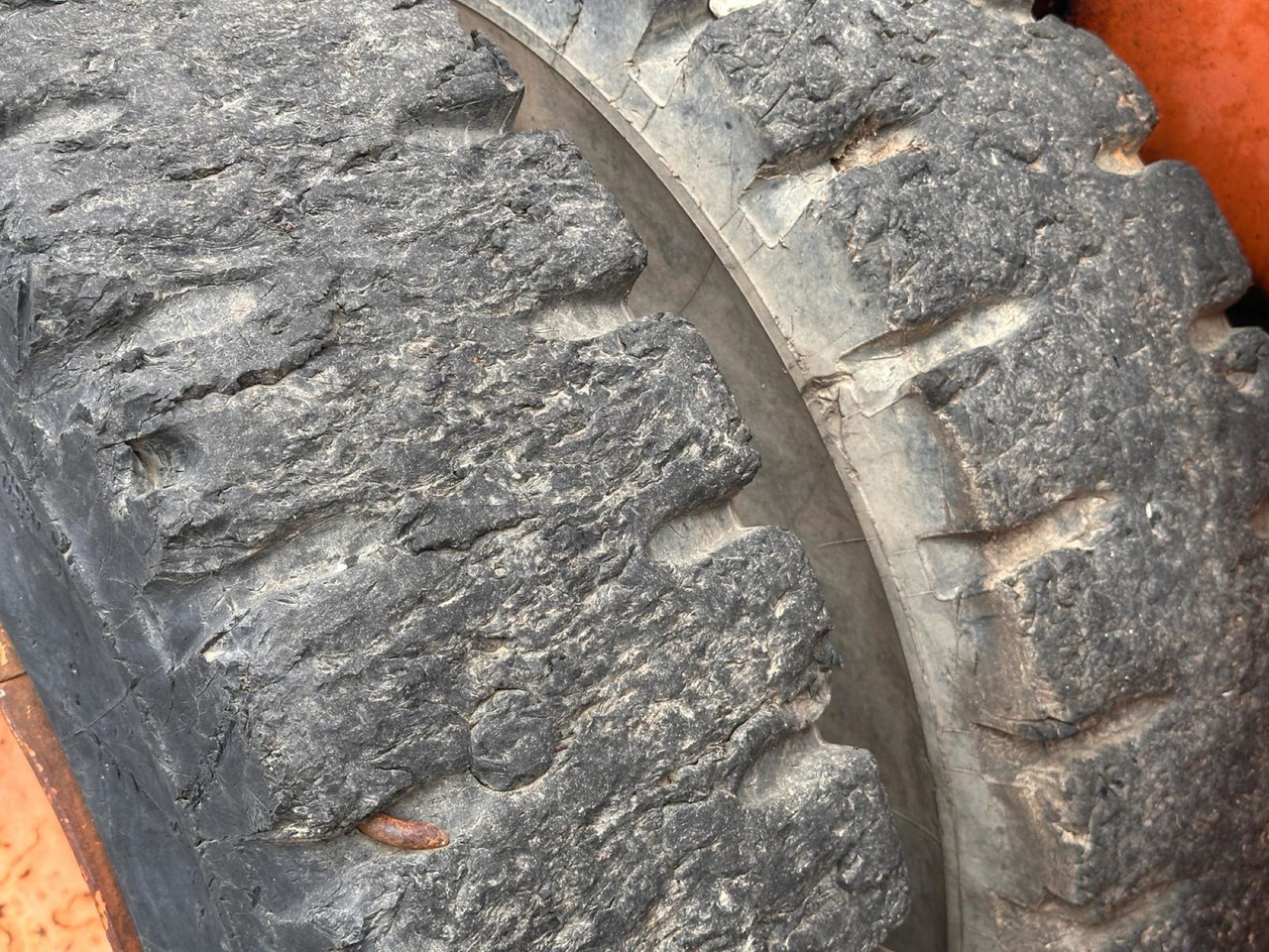 Excavadora de ruedas TABARELLI T370: foto 8