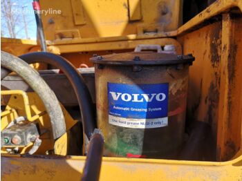 Excavadora de cadenas Volvo EC300: foto 3