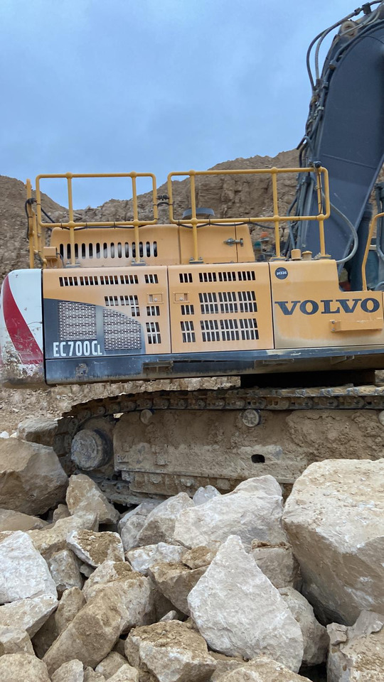 Excavadora de cadenas Volvo EC700CL: foto 3