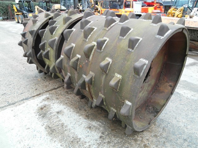 Neumáticos y llantas para Maquinaria de construcción Hanomag 44 C + 55 C: foto 2