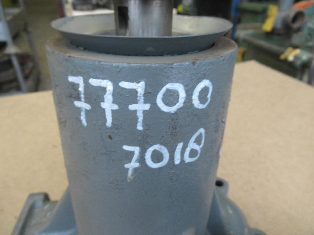 Bomba de refrigerante para Maquinaria de construcción Isuzu 1136108740 -: foto 6