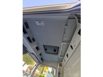 Cabina e interior para Camión Mercedes-Benz ATEGO 4 CYLINDERS EURO 5 EURO 6: foto 4