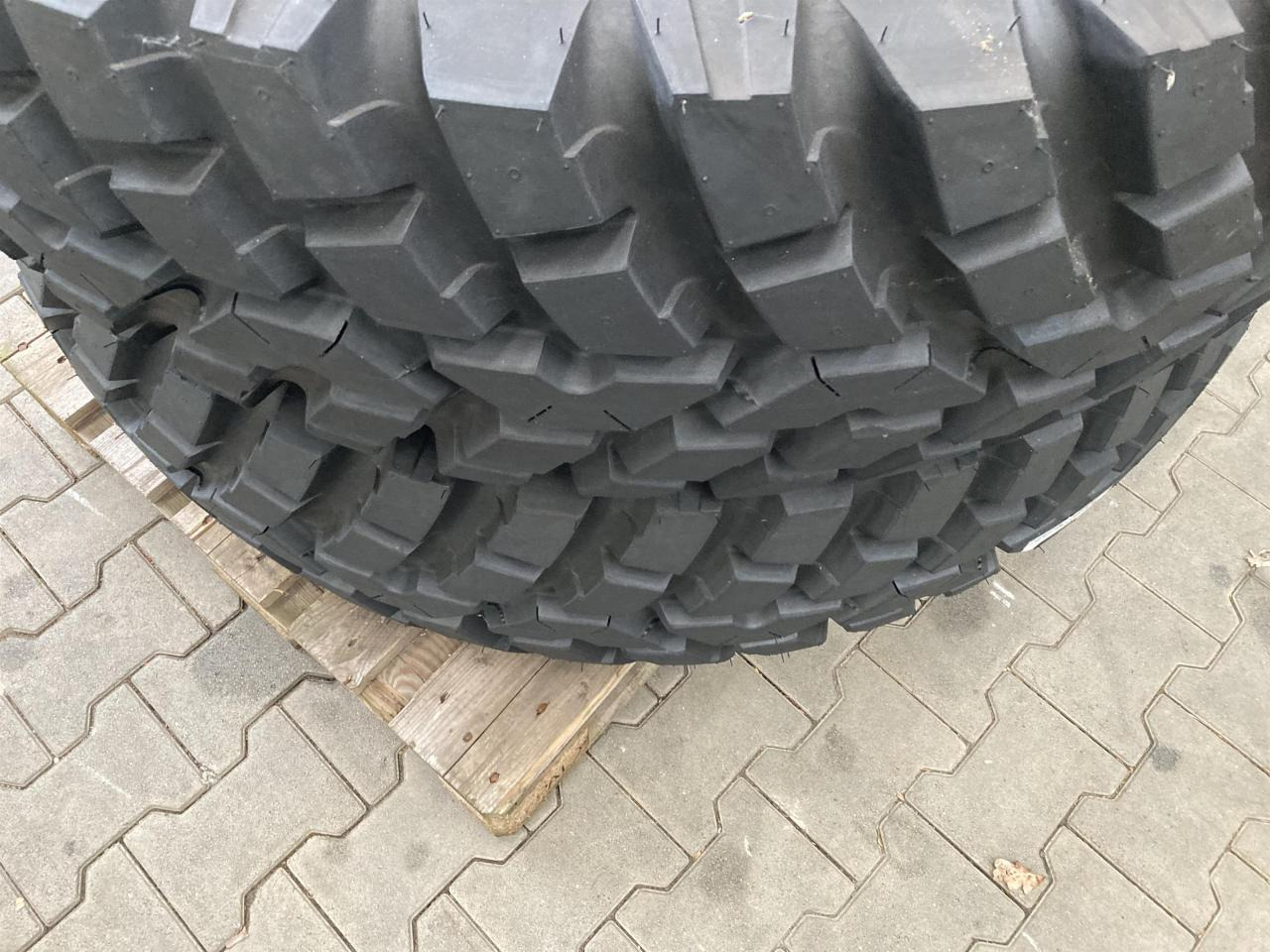 Neumático para Maquinaria agrícola Nokian 400/80R28: foto 3