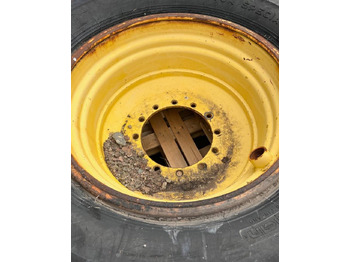 Neumático para Maquinaria forestal Nokian 700/70-34: foto 5