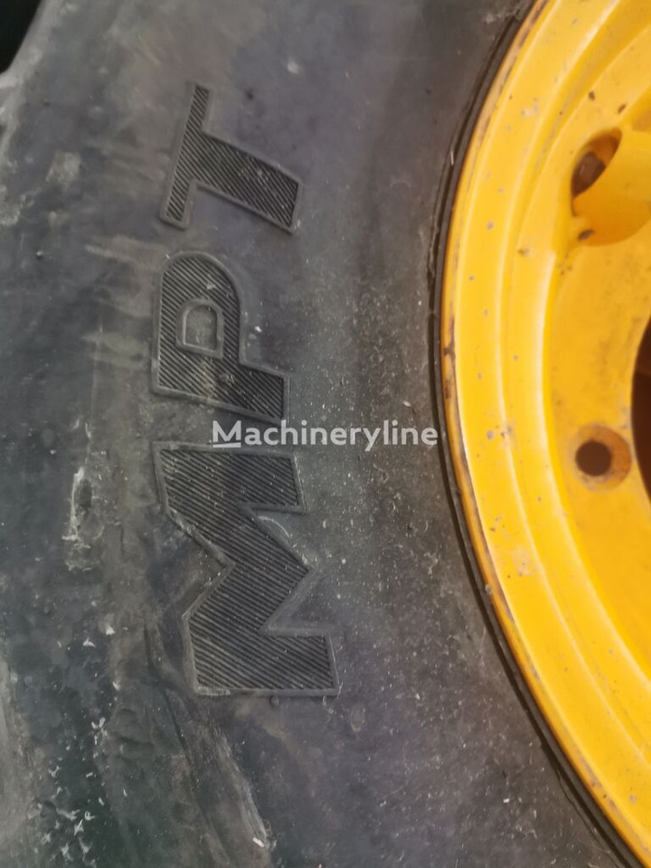 Neumático para Retroexcavadora nuevo Solideal 405/70-20: foto 3