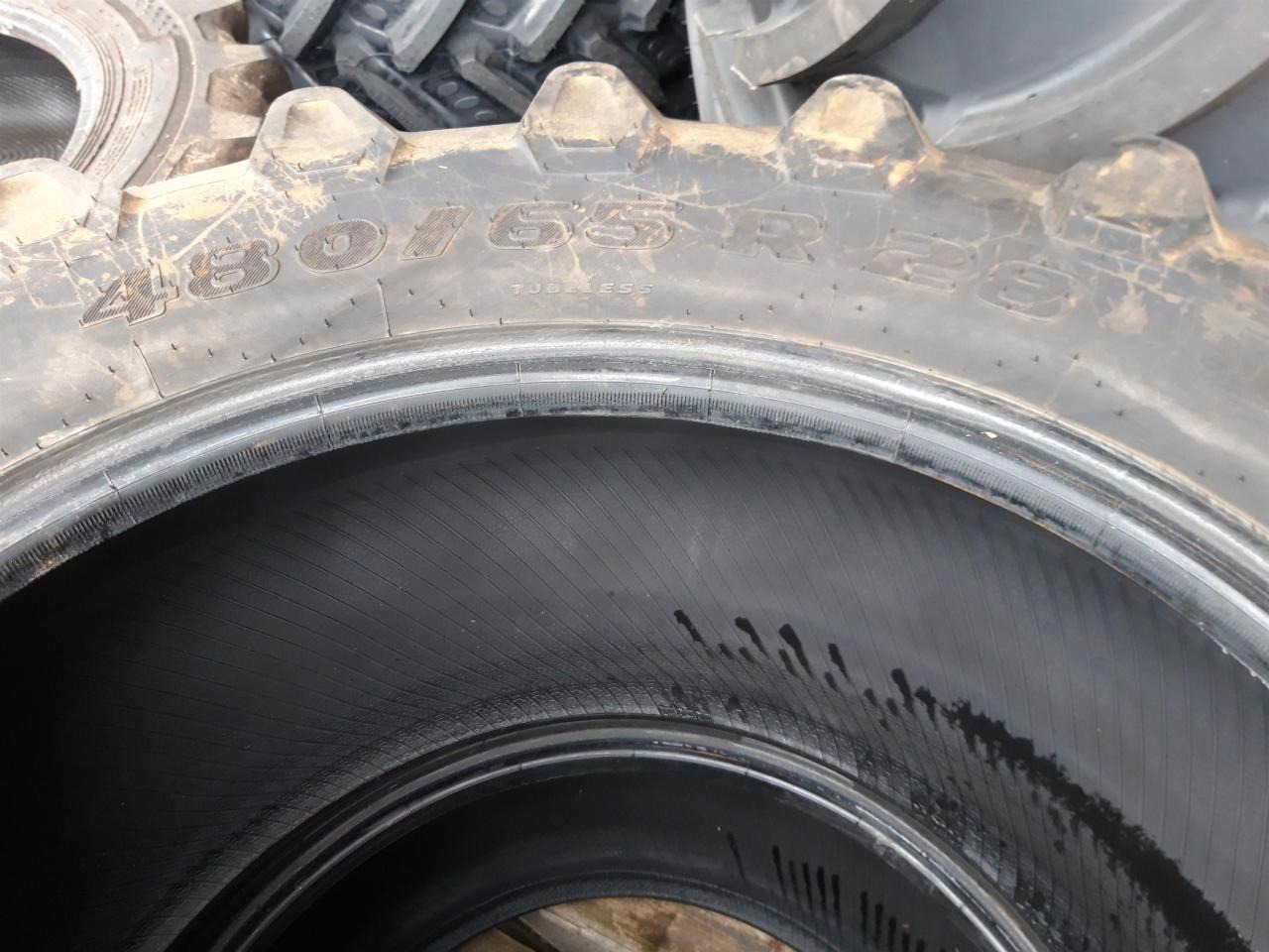 Neumático para Maquinaria agrícola Trelleborg 480/65R28: foto 2