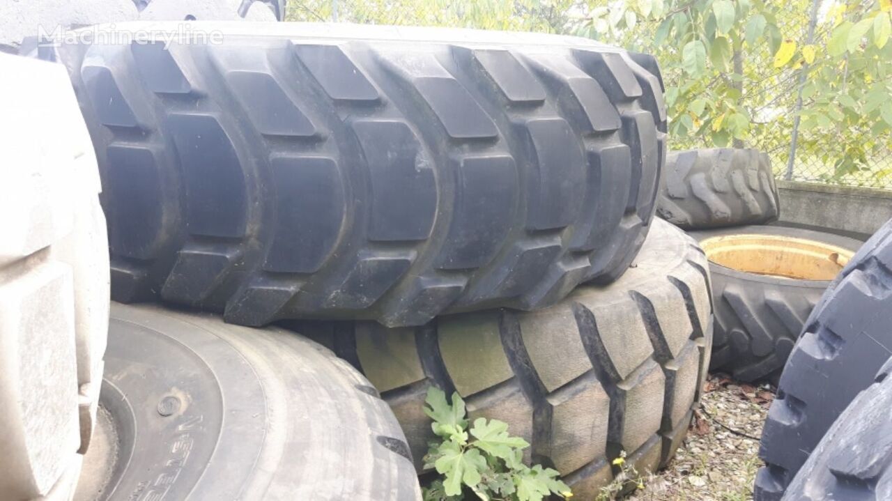 Neumático para Grader USED XR 29.5-35 tires: foto 2