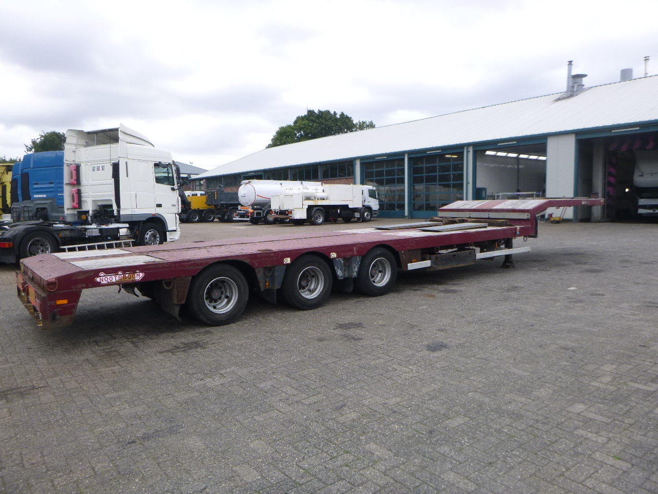 Semirremolque góndola rebajadas Nooteboom 3-axle semi-lowbed trailer extendable 14.5 m + ramps: foto 8