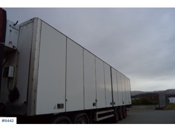 Narko 3 axle box semitrailer with side opening, heater with lttle hours rear lifter. - Semirremolque caja cerrada