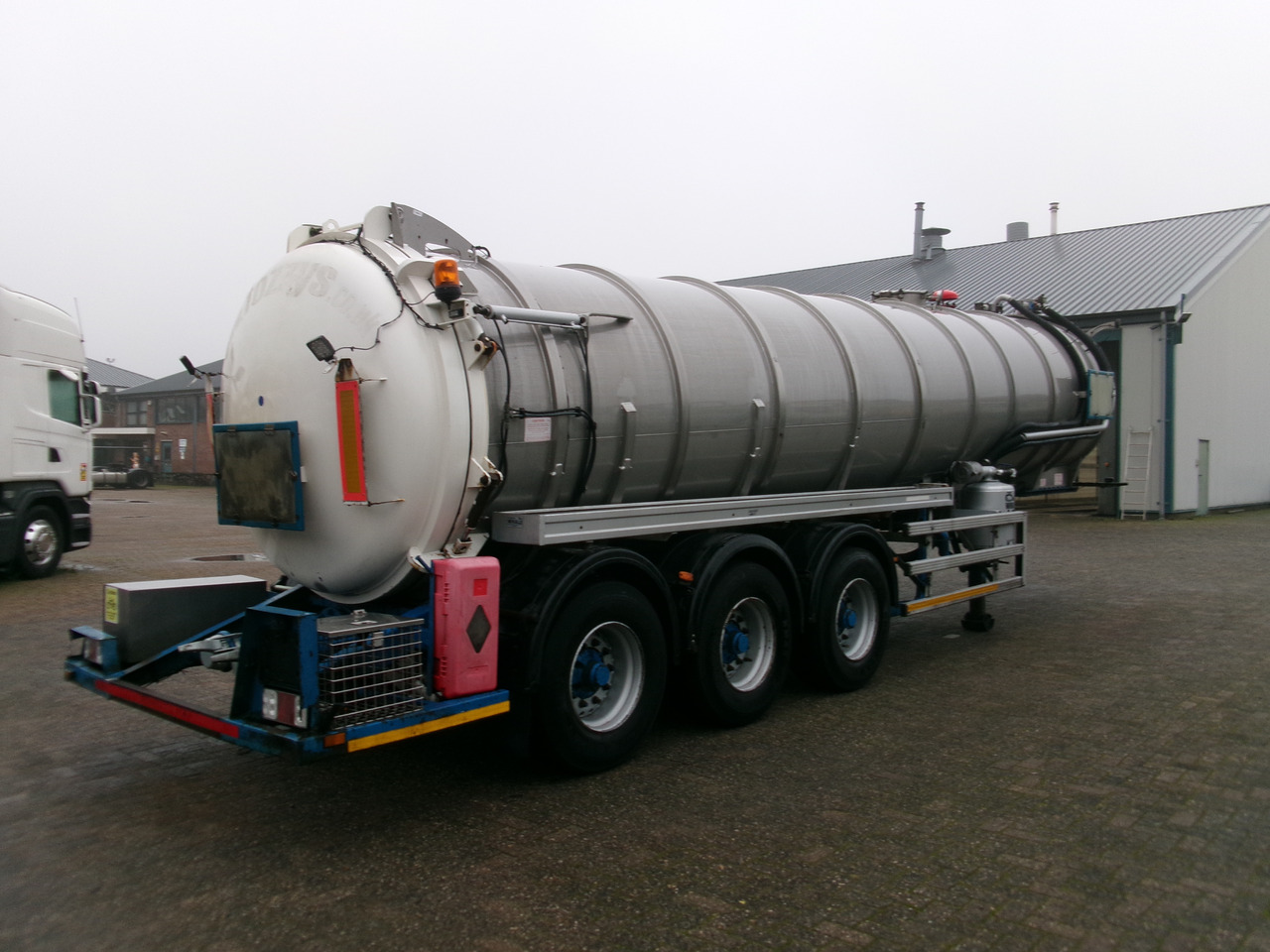 Leasing para Whale Vacuum tank inox 30 m3 / 1 comp + pump Whale Vacuum tank inox 30 m3 / 1 comp + pump: foto 3