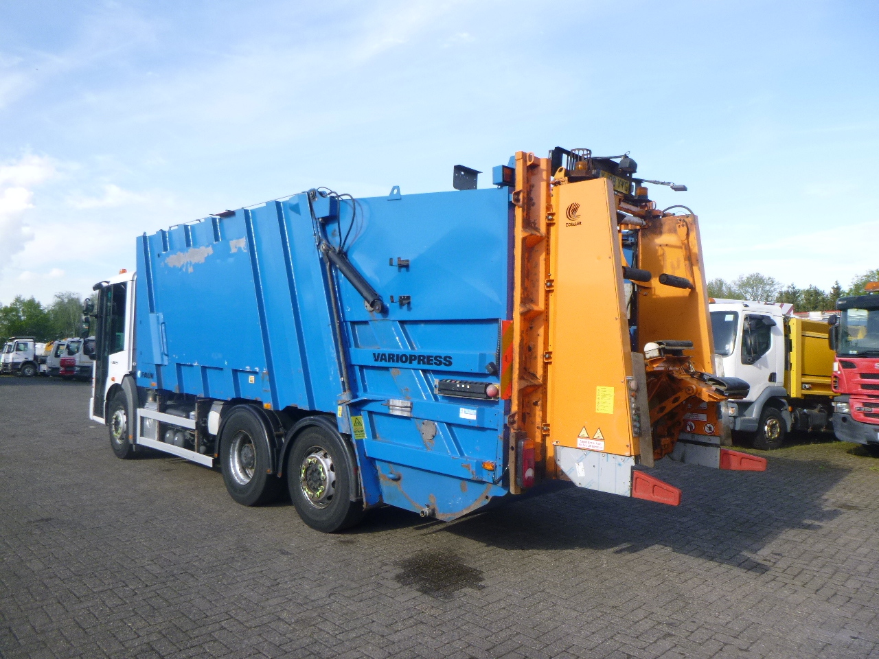 Camión de basura Mercedes Econic 2629 6x2 RHD Faun refuse truck: foto 3