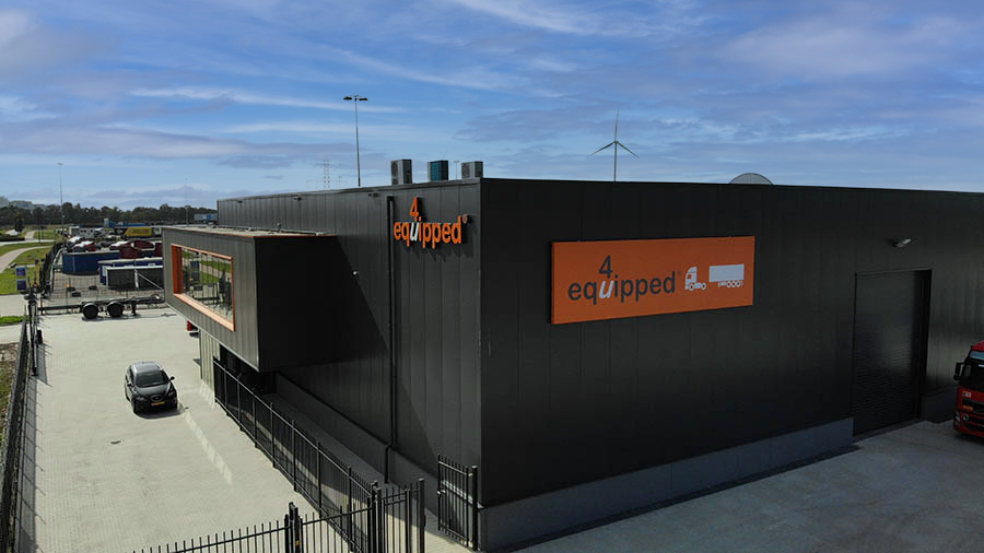 Equipped4U BV - Semirremolques undefined: foto 1