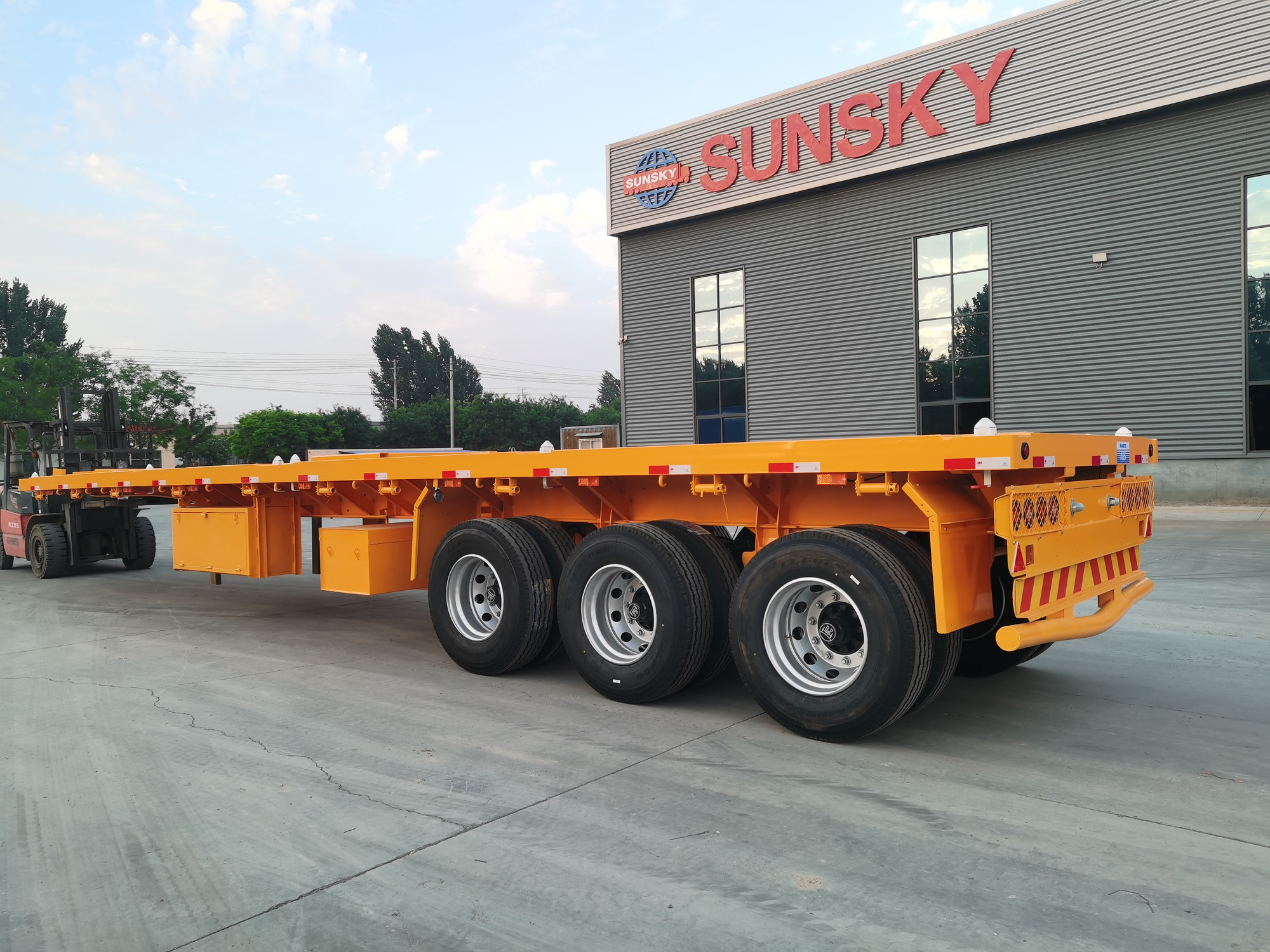 Xiamen Sunsky Vehicle Co.,Ltd - Camiones - diésel, volante a la derecha undefined: foto 4