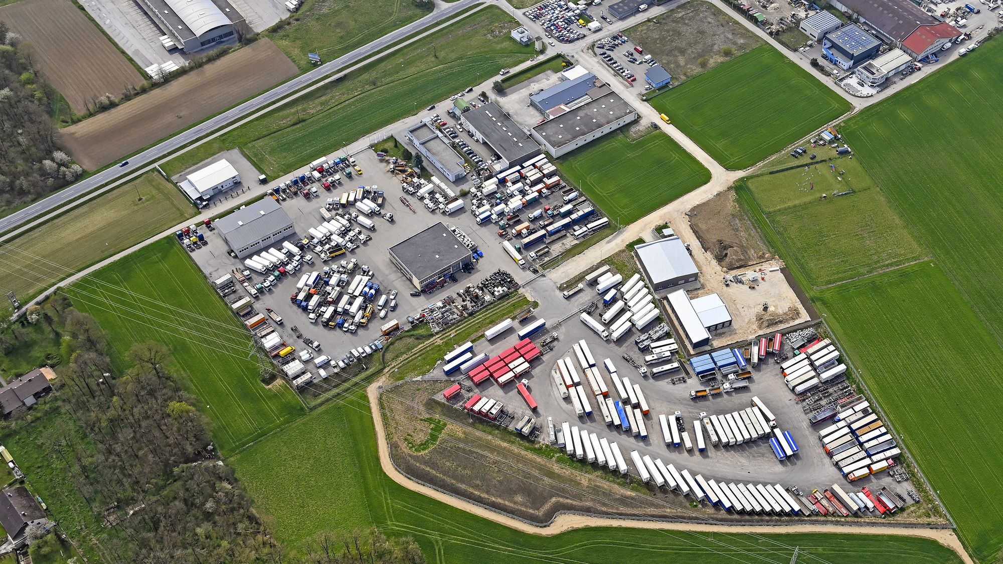 MG Handel GmbH - Furgonetas undefined: foto 1