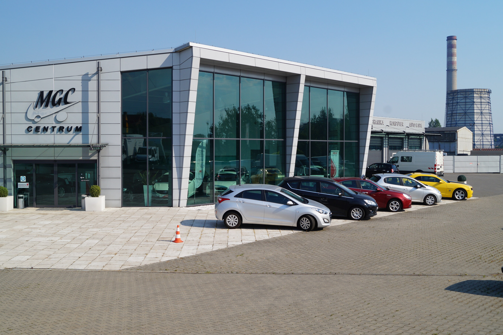 MGC CENTRUM SAMOCHODOW DOSTAWCZYCH - Vehículos municipales MERCEDES-BENZ undefined: foto 1