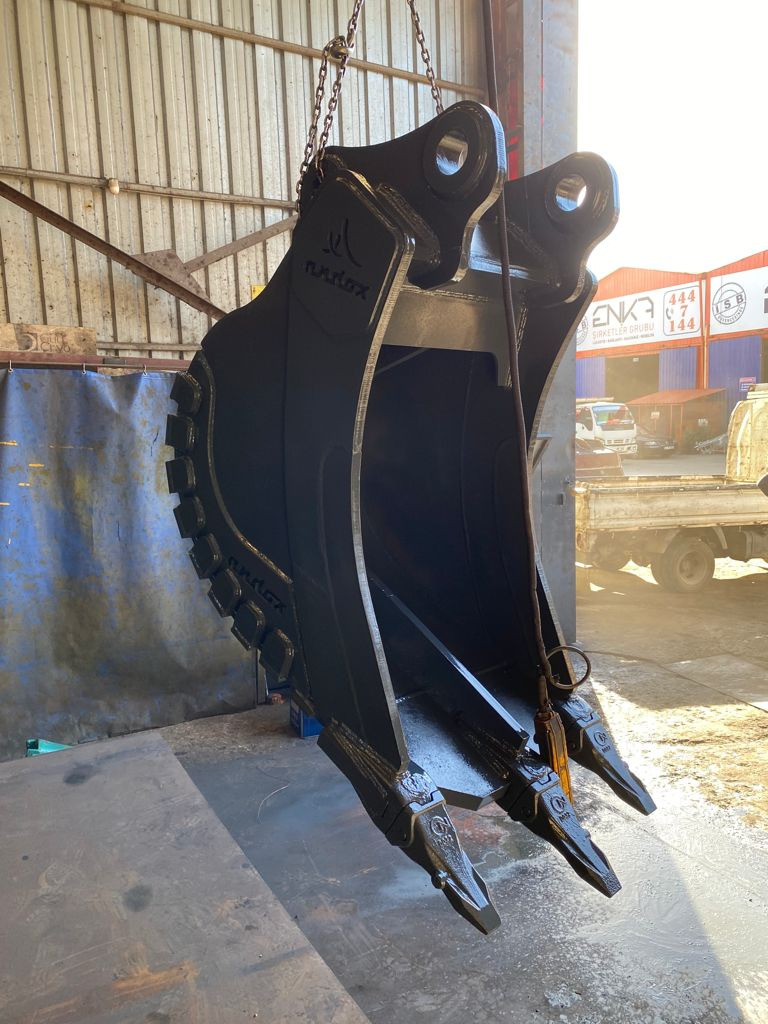 ANDOKS  - Implementos undefined: foto 75